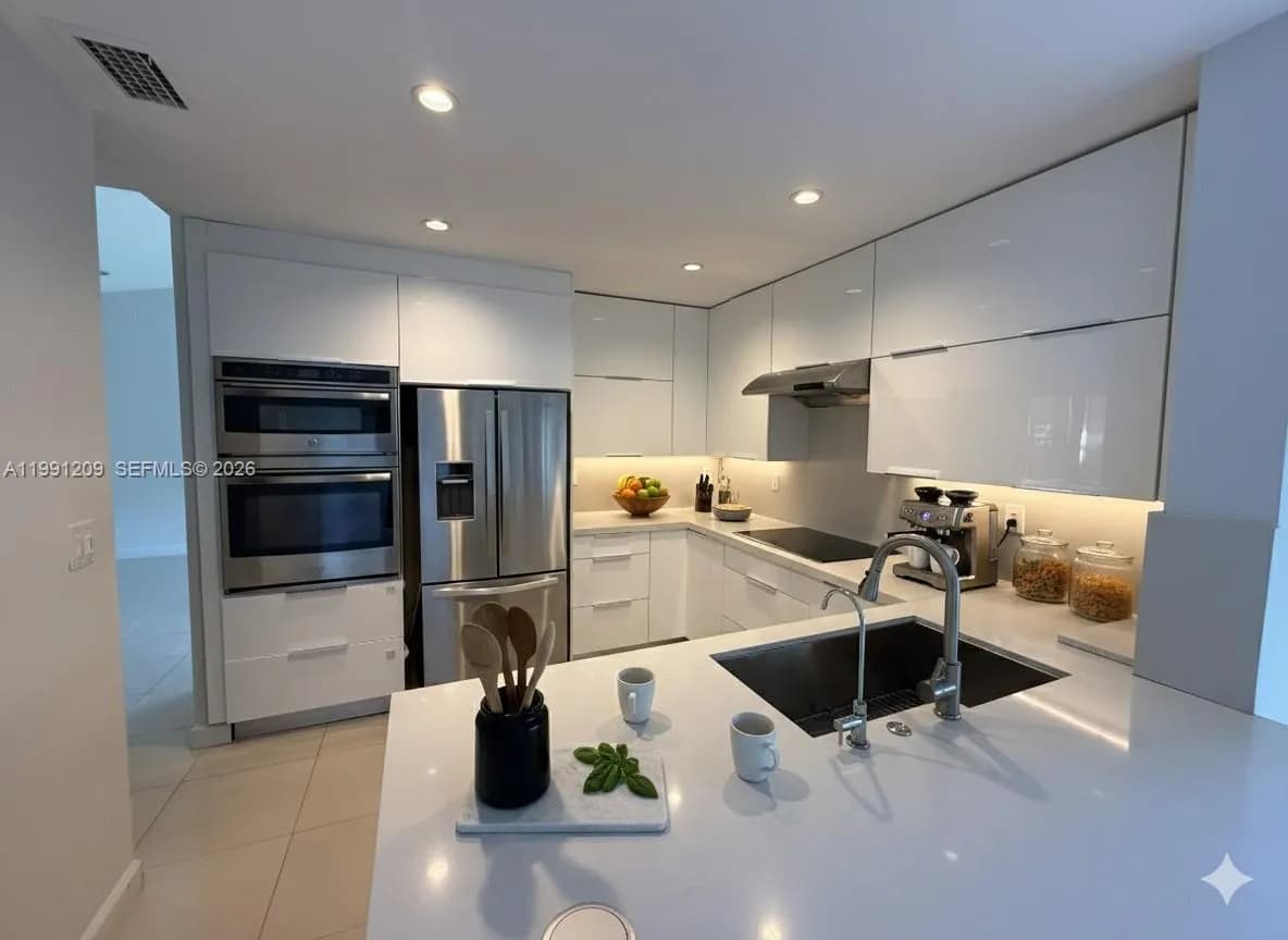 5753 NW 98th Ave, Doral FL 33178