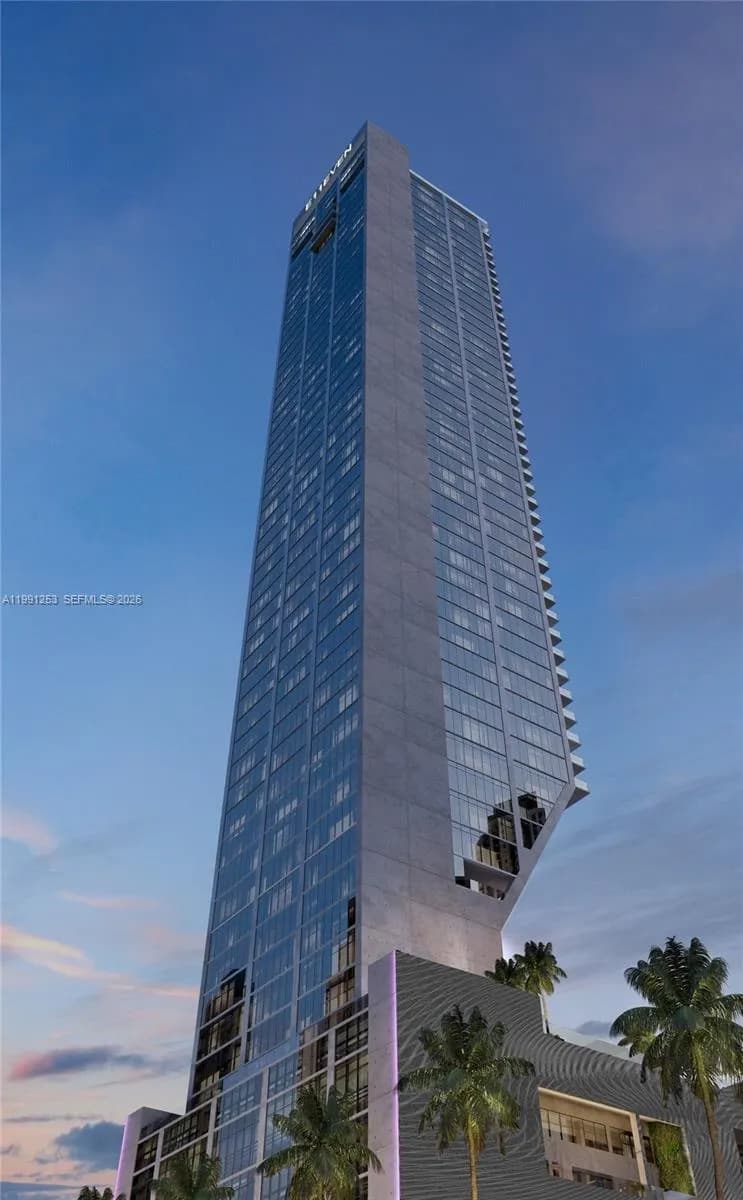 1 bedroom 1 bath for sale at 20 NE 11th St # 3809, Miami FL 33132