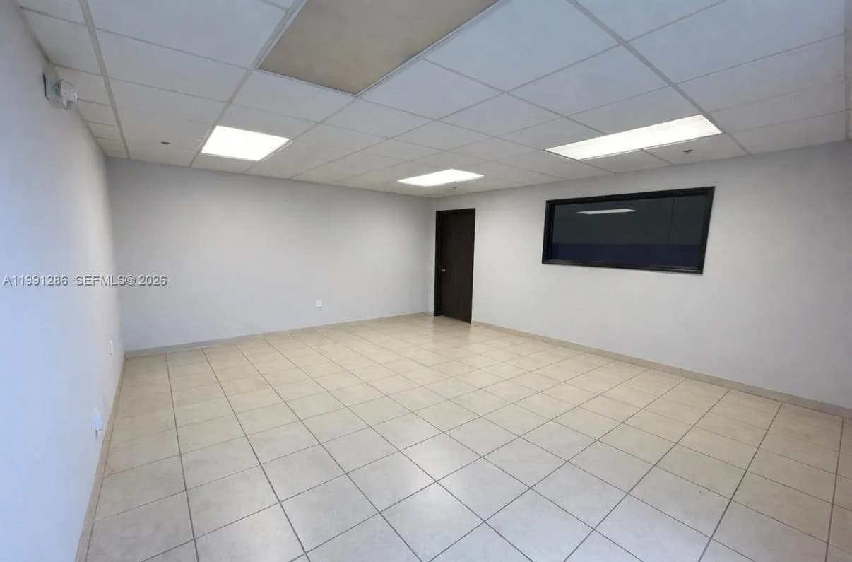 2365 NW 70th Ave # 7, Miami FL 33122