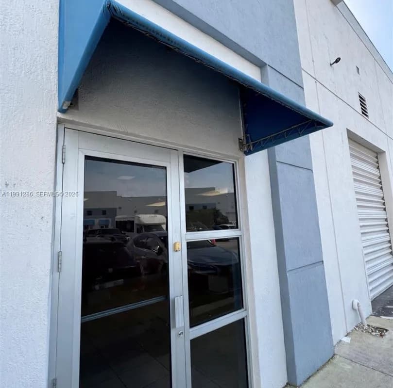 2365 NW 70th Ave # 7, Miami FL 33122