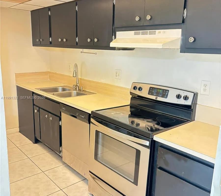 4270 NW 79th Ave # 2D, Doral FL 33166