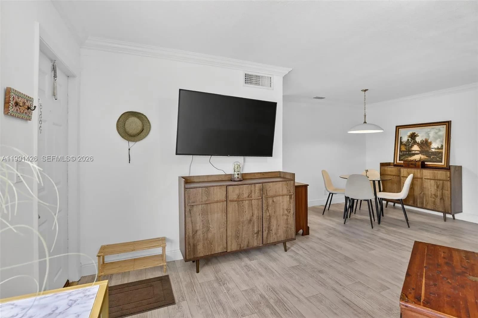 10002 Winding Lake Rd # 204, Sunrise FL 33351