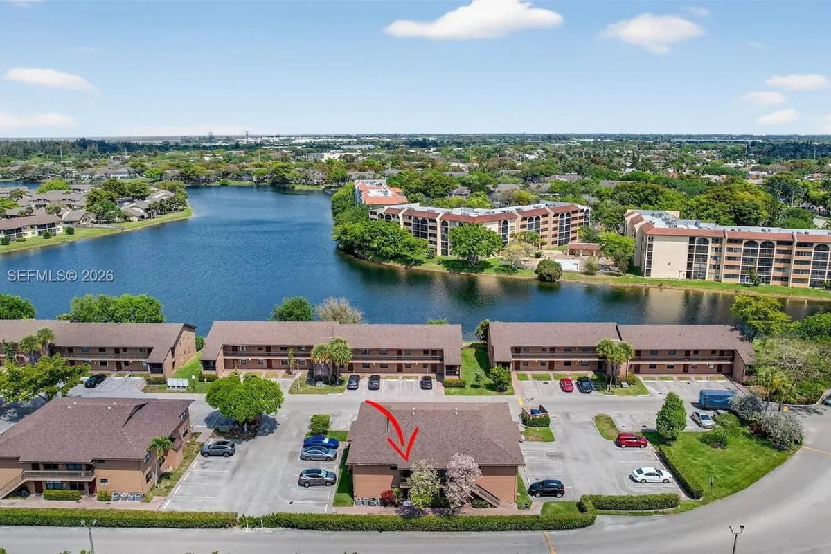 10002 Winding Lake Rd # 204, Sunrise FL 33351