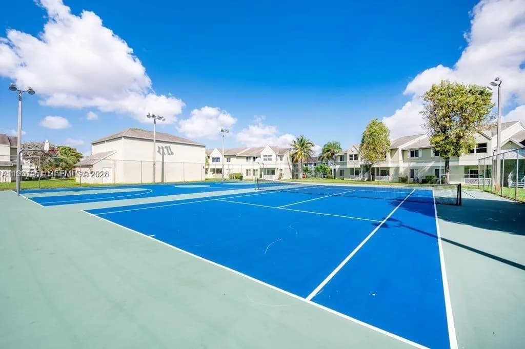 17500 NW 67th Pl # 4, Hialeah FL 33015