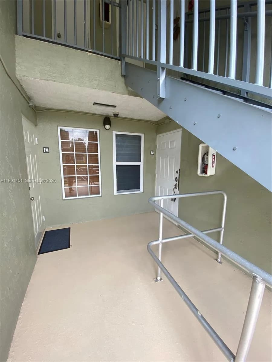 17500 NW 67th Pl # 4, Hialeah FL 33015