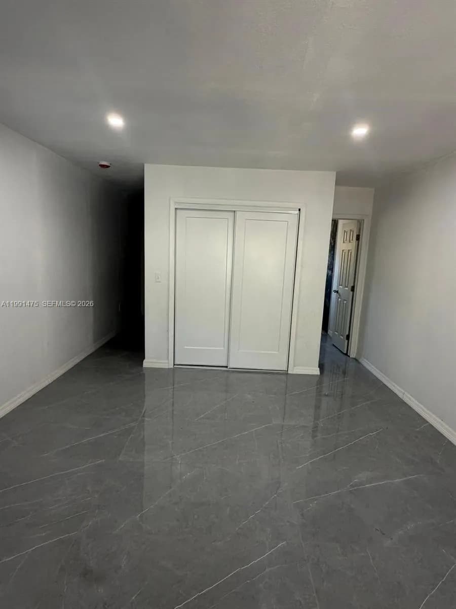 1946 NE 167th St # 3A, North Miami Beach FL 33162