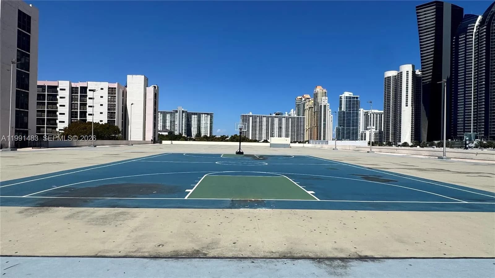 17021 N Bay Rd # 1015, Sunny Isles Beach FL 33160