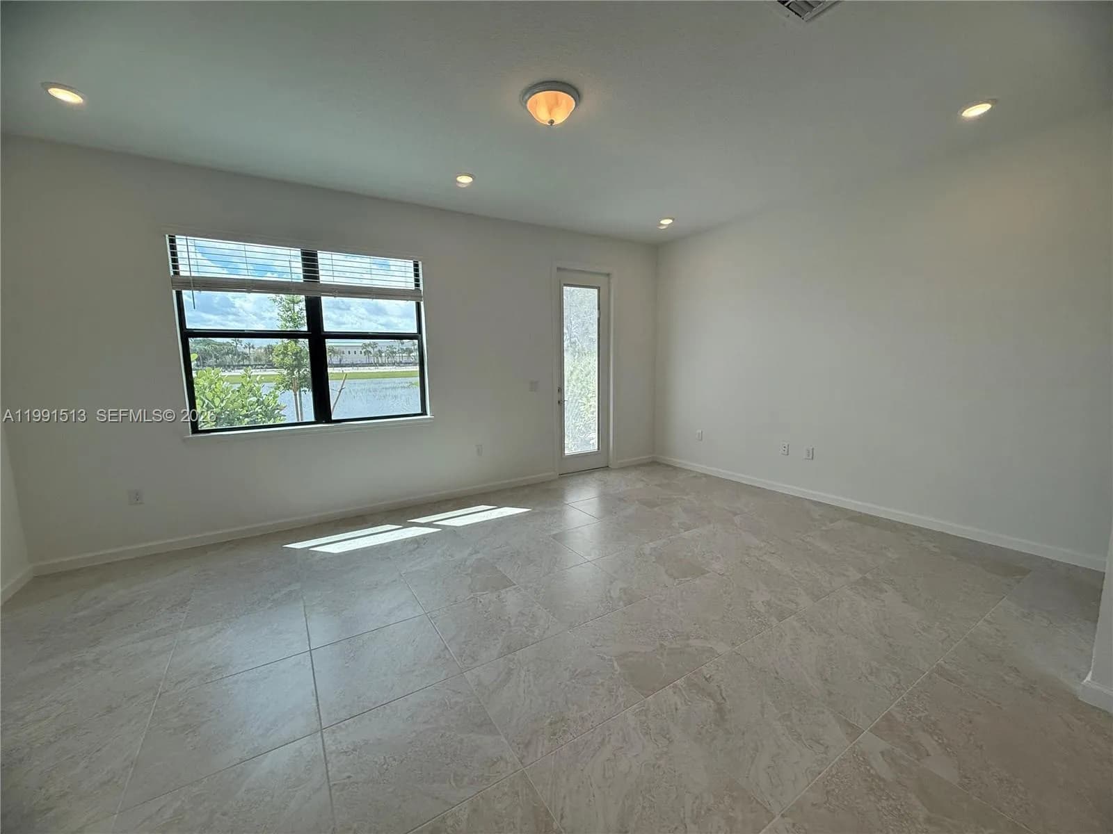 4286 Effendi Drive, Lantana FL 33462