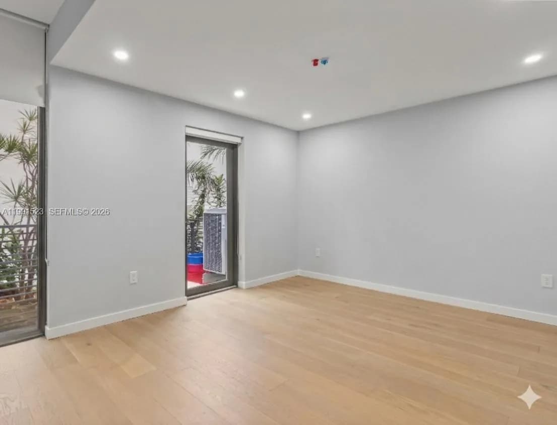 1055 99th St # 0, Bay Harbor Islands FL 33154