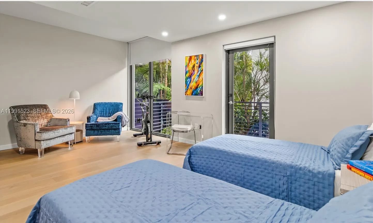 1055 99th St # 0, Bay Harbor Islands FL 33154