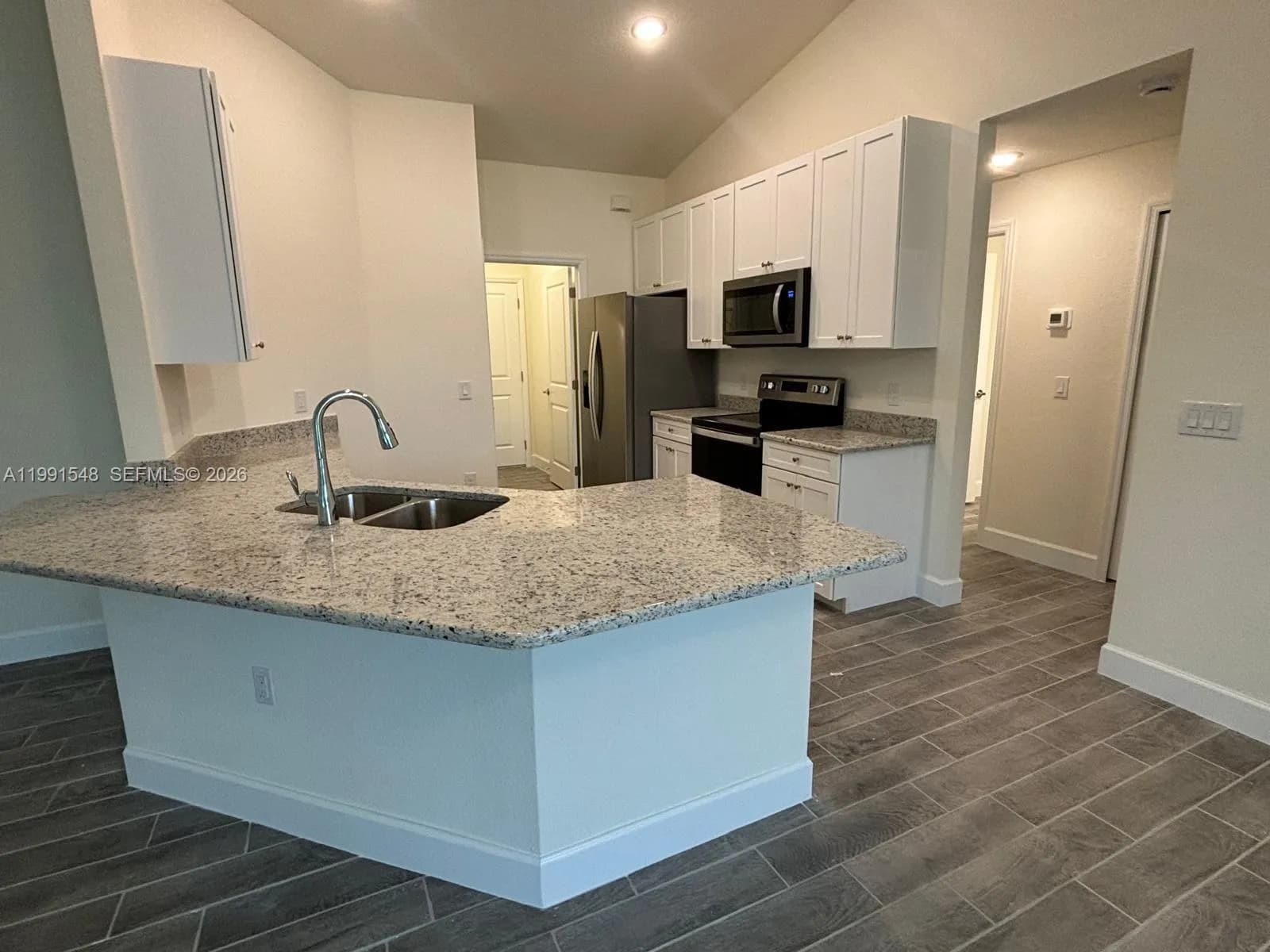 2711 SW 20th St, Lehigh Acres FL 33976