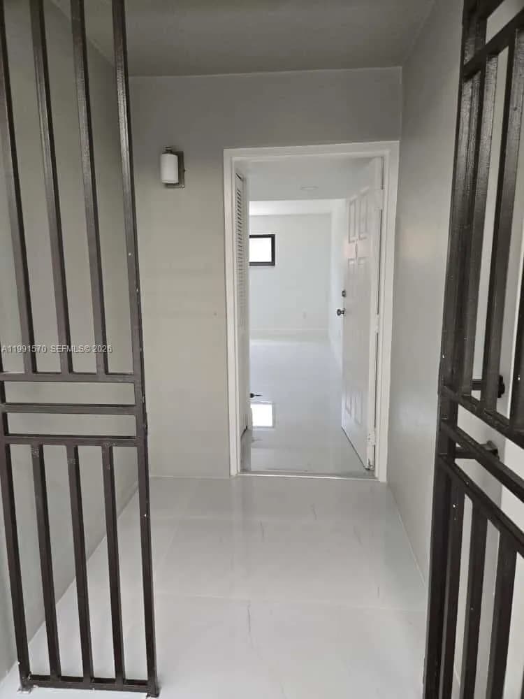 5 Olive Dr # 9, Hialeah FL 33010