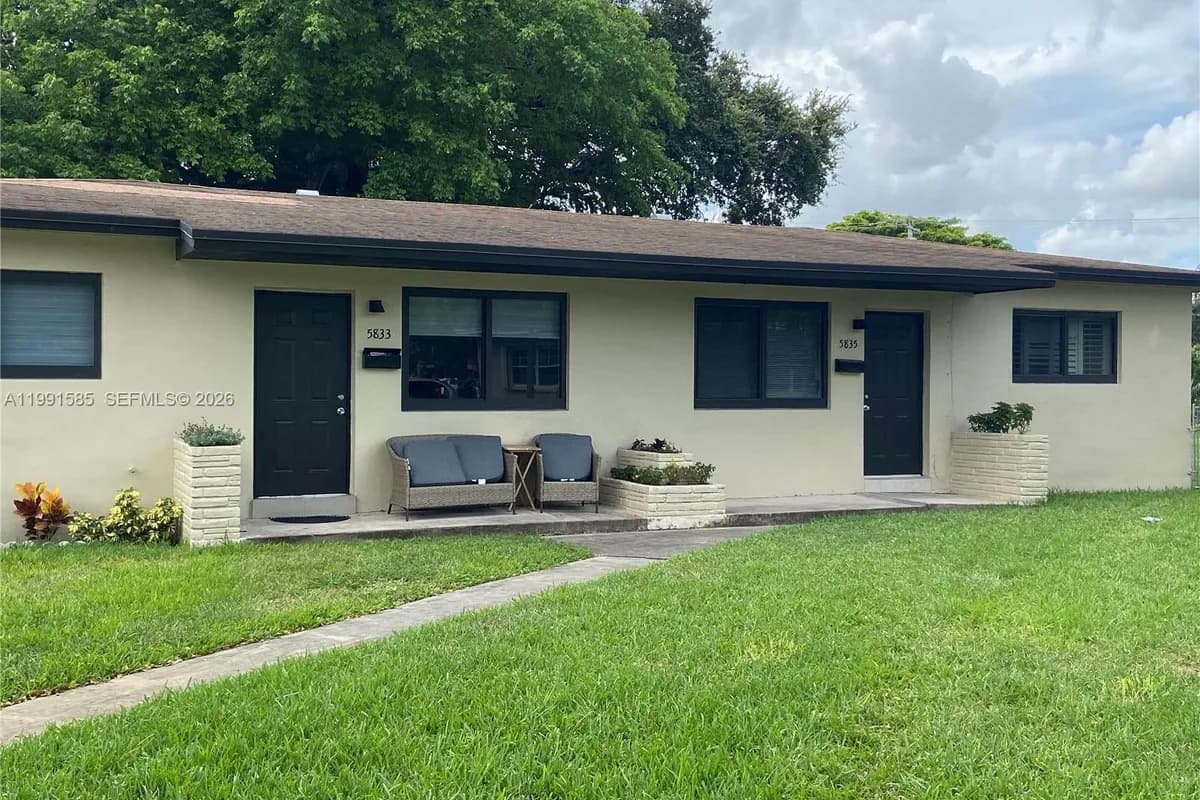 5835 NW 37th St # 5835, Virginia Gardens FL 33166