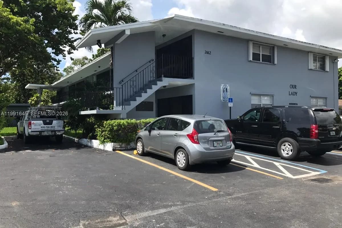 2612 Johnson St # 4, Hollywood FL 33020