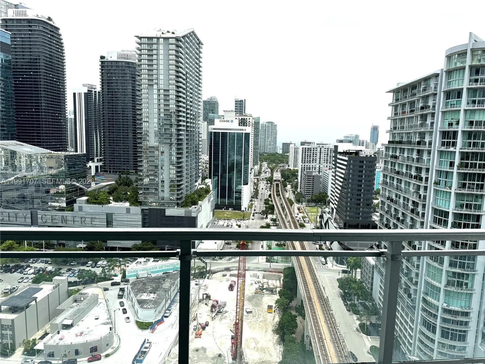 92 SW 3rd St # 2905, Miami FL 33130