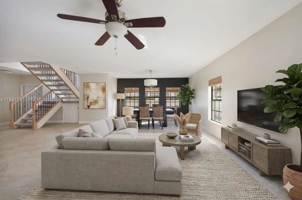 2916 Hidden Harbour Ct, Dania Beach FL 33312