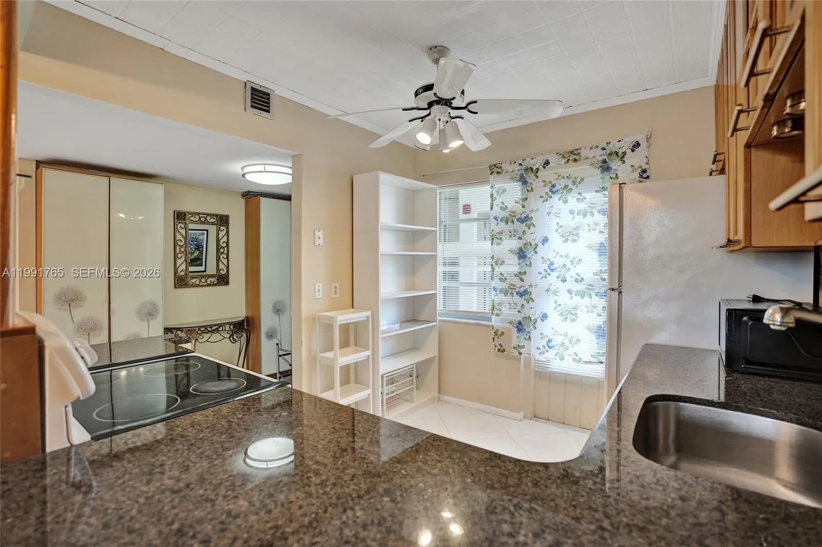 3181 S Ocean Dr # 305, Hallandale Beach FL 33009