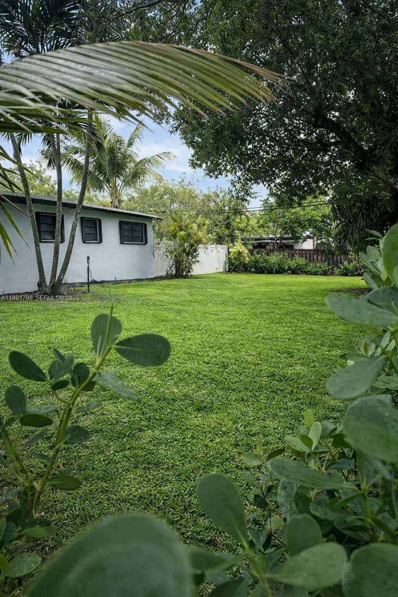 510 E Acre Dr, Plantation FL 33317