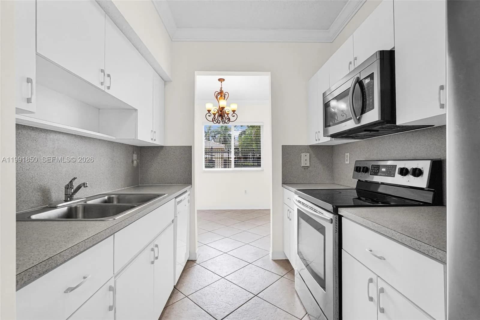 7085 Nova Dr # 128, Davie FL 33317