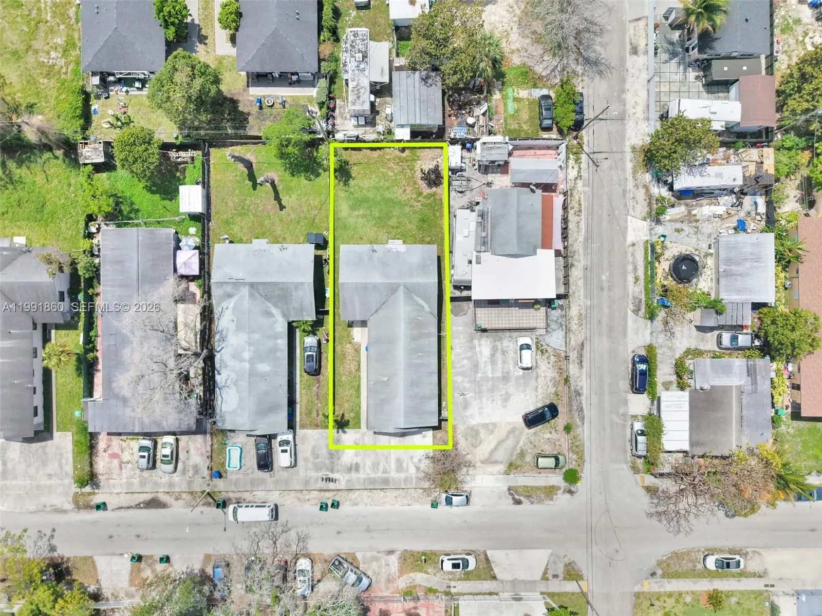 2934 NW 94th St, Miami FL 33147