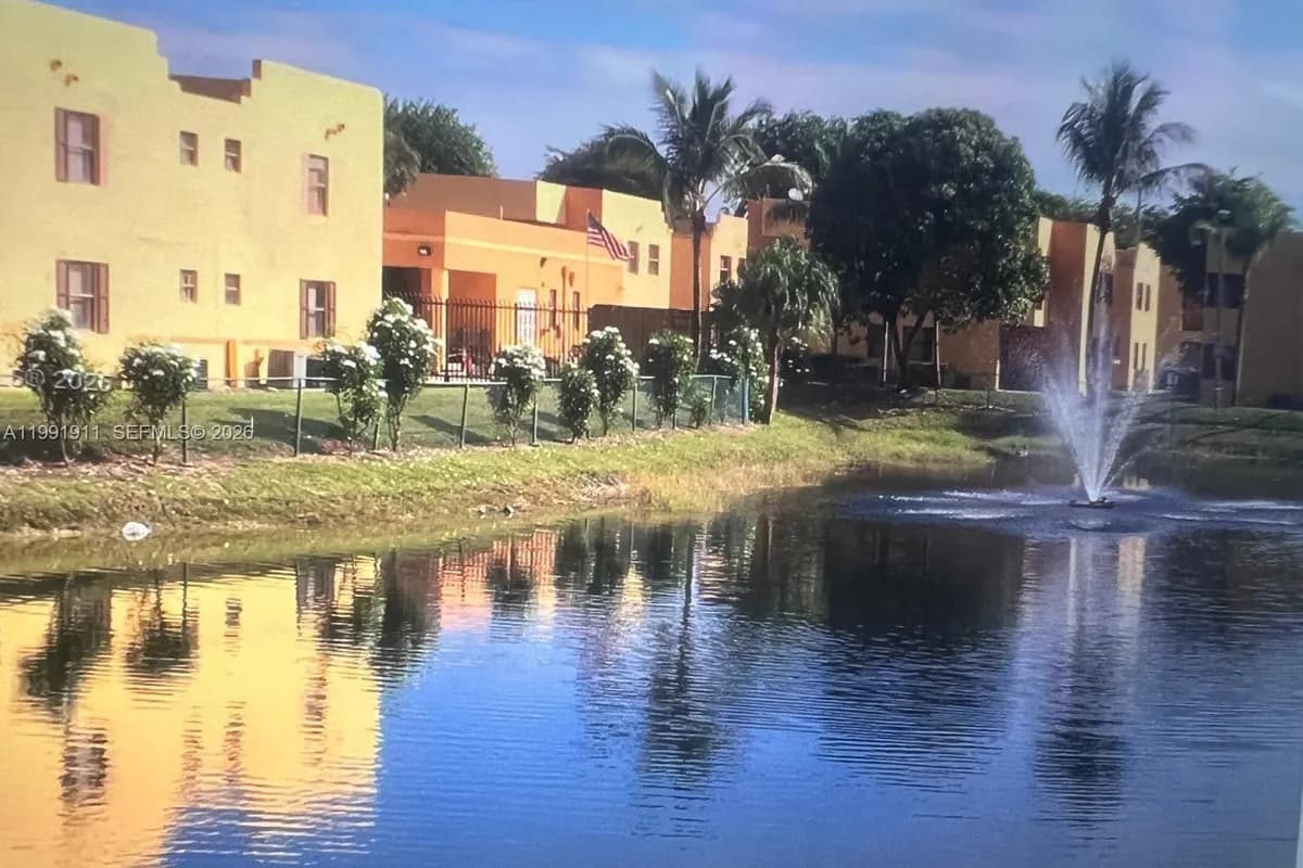 536 NW 114th Ave # 202, Sweetwater FL 33172