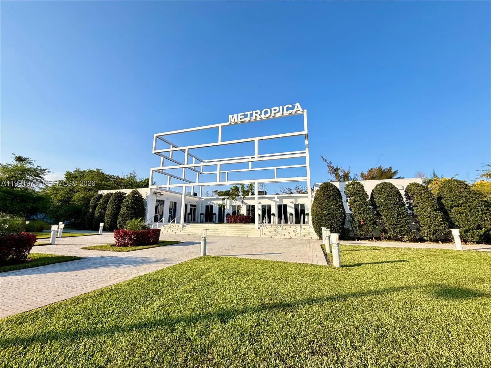 2000 metropica way # 2208, Sunrise FL 33323