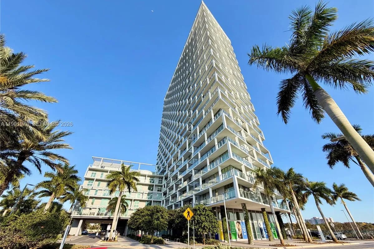 2000 metropica way # 2208, Sunrise FL 33323