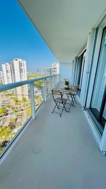 3731 N Country Club Dr # 2225, Aventura FL 33180