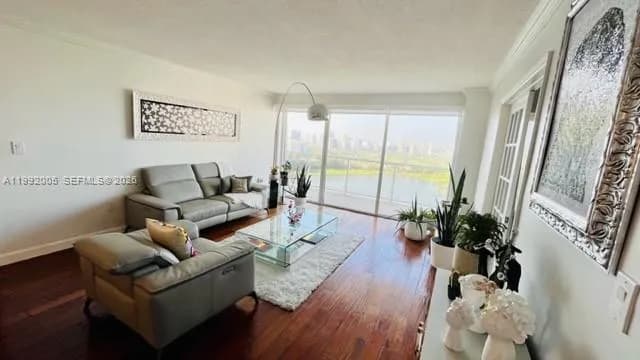 3731 N Country Club Dr # 2225, Aventura FL 33180