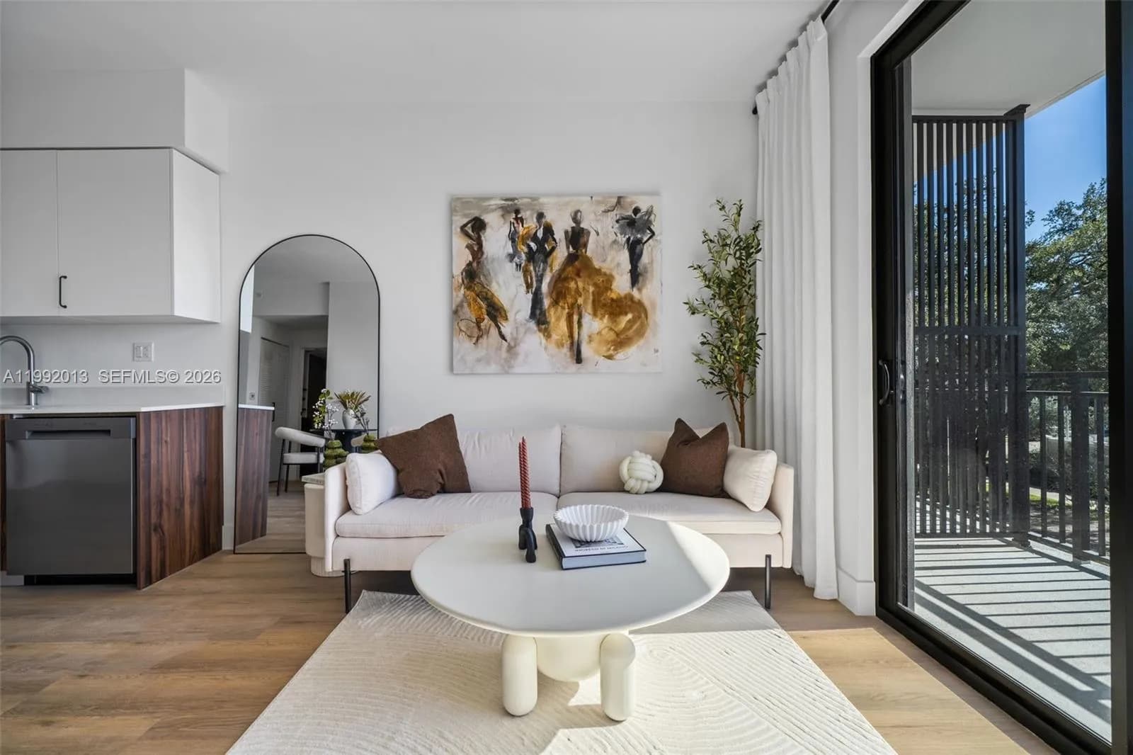 2479 NE 192nd St # 206, Miami FL 33180