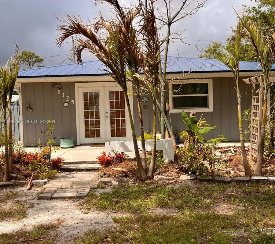 1125 SW 15th Ave SW, Vero Beach FL 32962