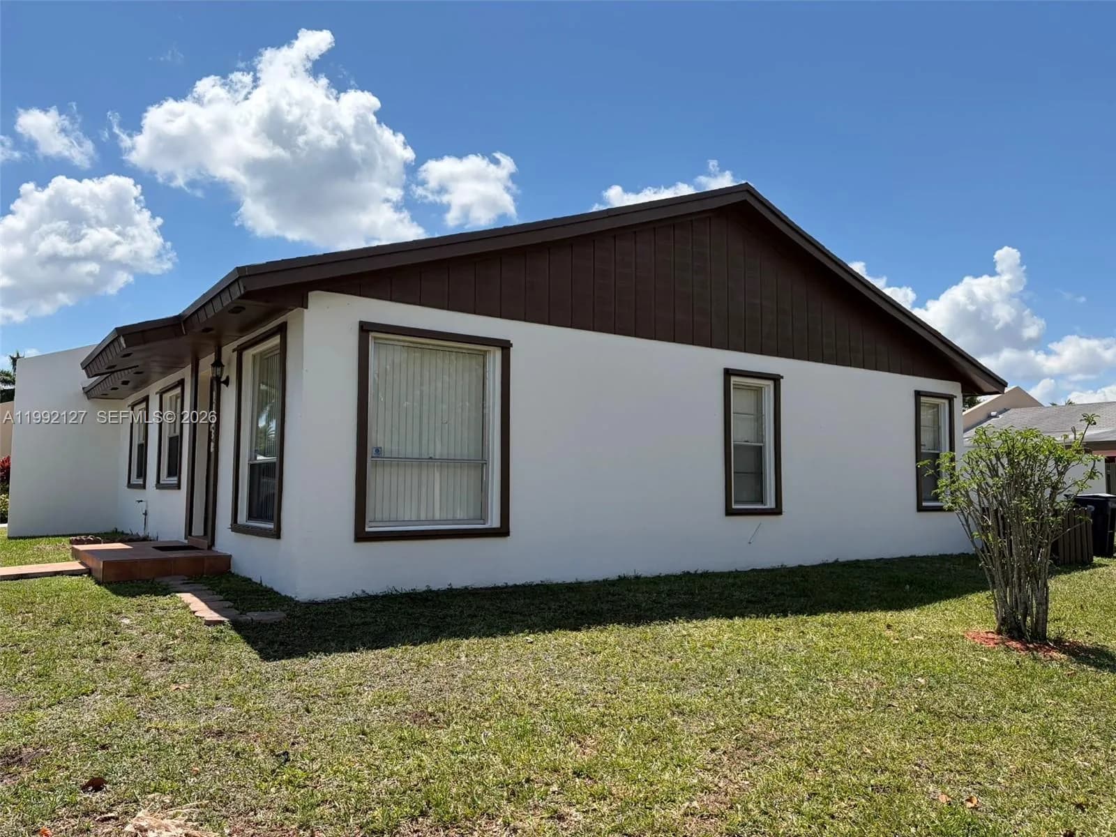 11938 SW 122nd Ct, Miami FL 33186