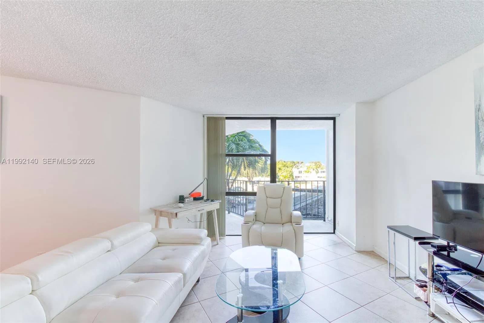 800 Parkview Dr # 311, Hallandale Beach FL 33009