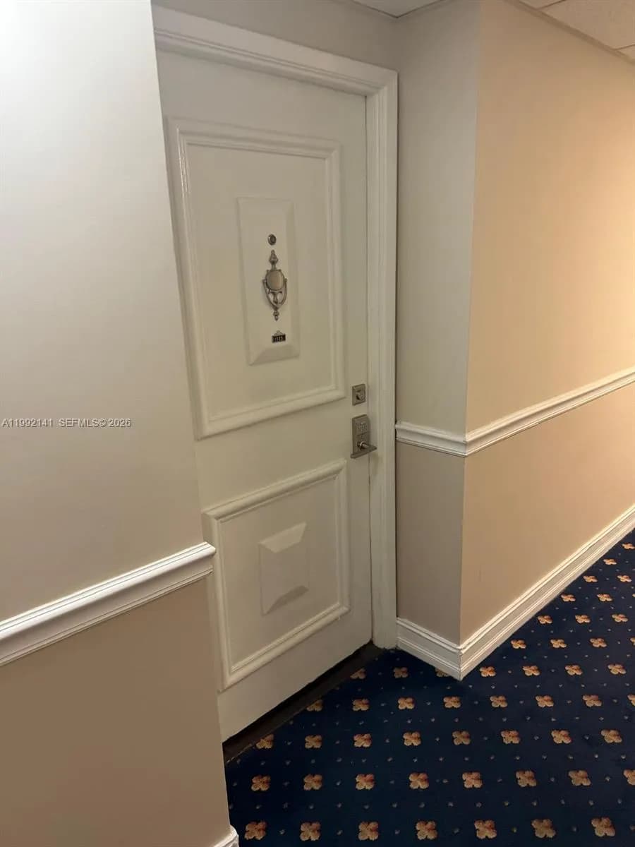 5005 Collins Ave # 1525, Miami Beach FL 33140