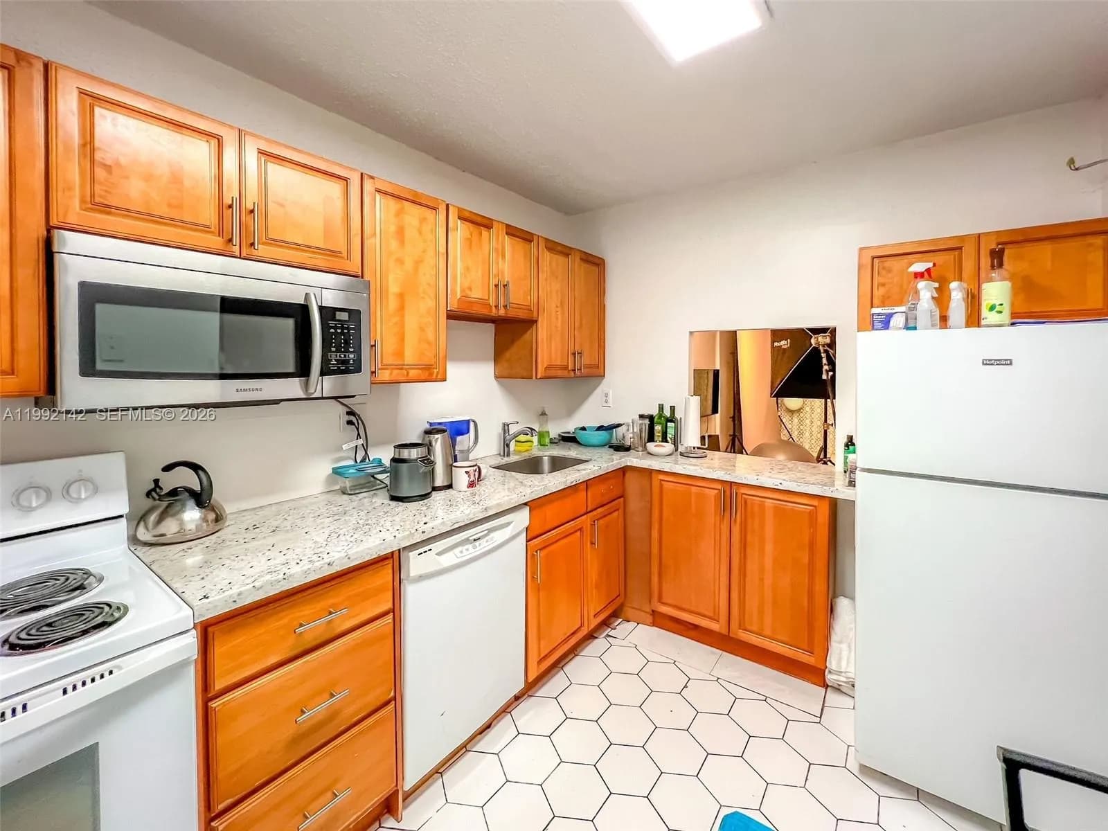 2200 E Hallandale Beach Blvd # 605, Hallandale Beach FL 33009