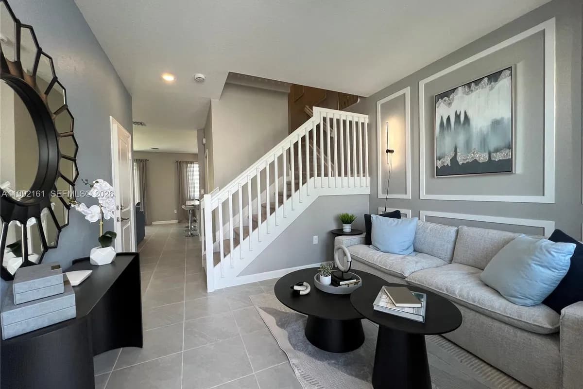 680 SE 13th Ct, Homestead FL 33034