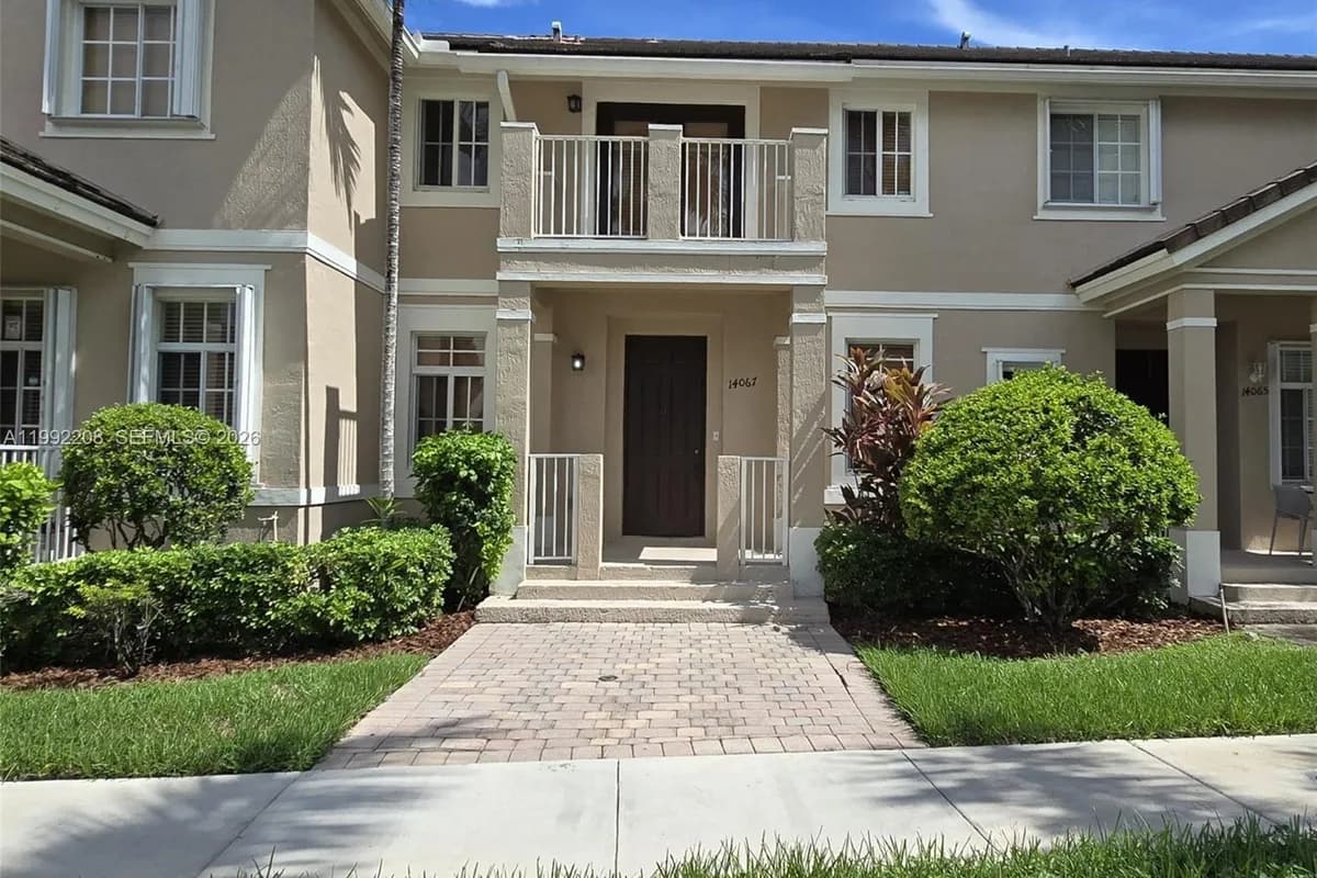 14067 SW 272nd St, Homestead FL 33032