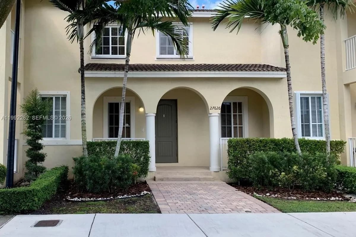 27626 SW 142nd Ave, Homestead FL 33032
