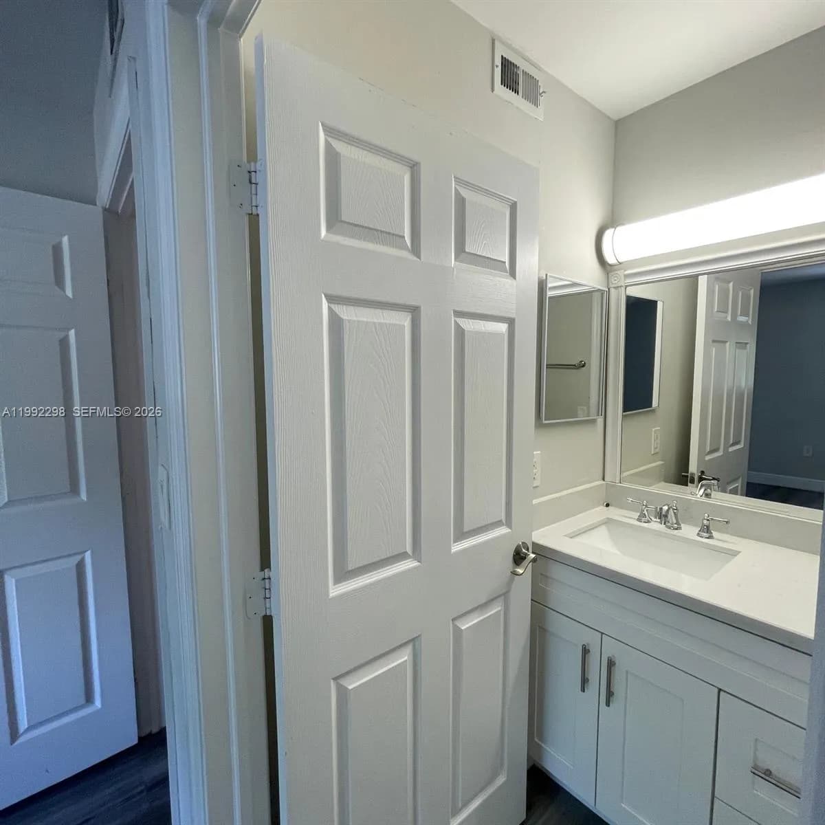 301 E Palm Cir E # 301, Pembroke Pines FL 33025