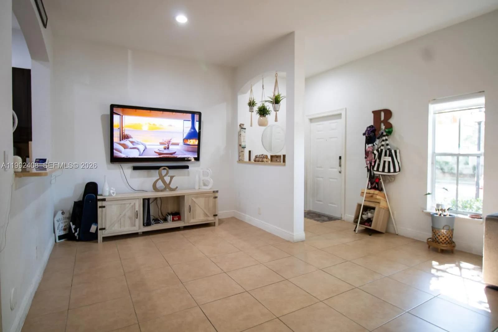 2607 SW 99th Way, Miramar FL 33025