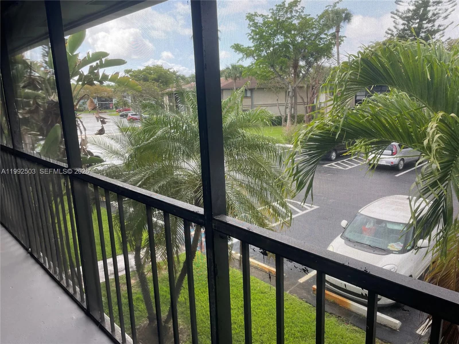 819 NE 199th St # 205, Miami FL 33179