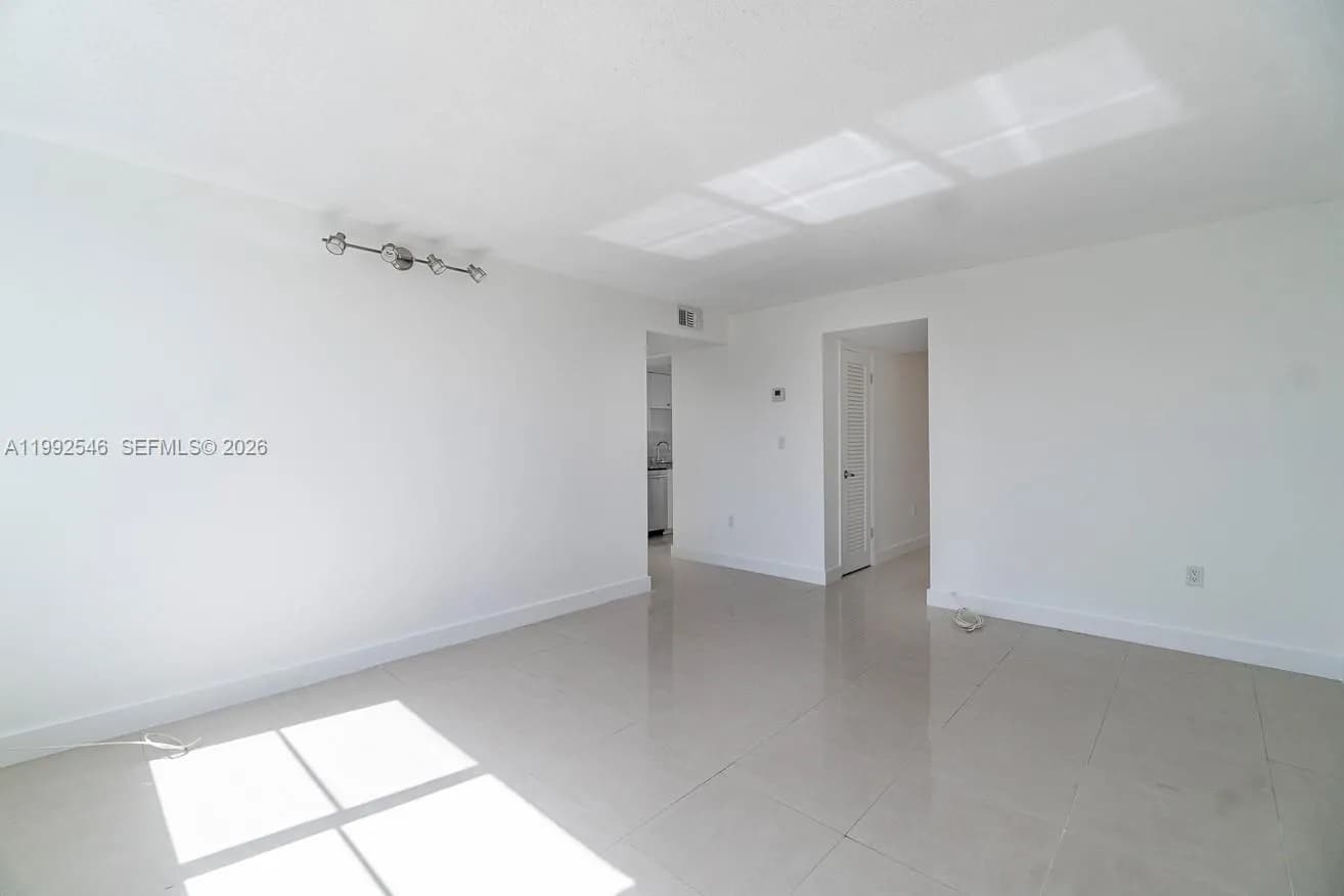 1075 93rd St # 203, Bay Harbor Islands FL 33154