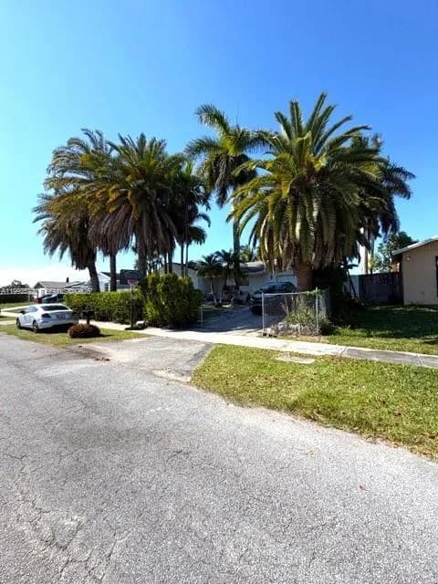 13041 SW 260th Ter, Homestead FL 33032