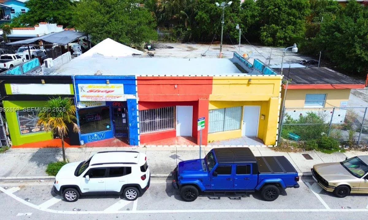 1527 W Flagler St, Miami FL 33135