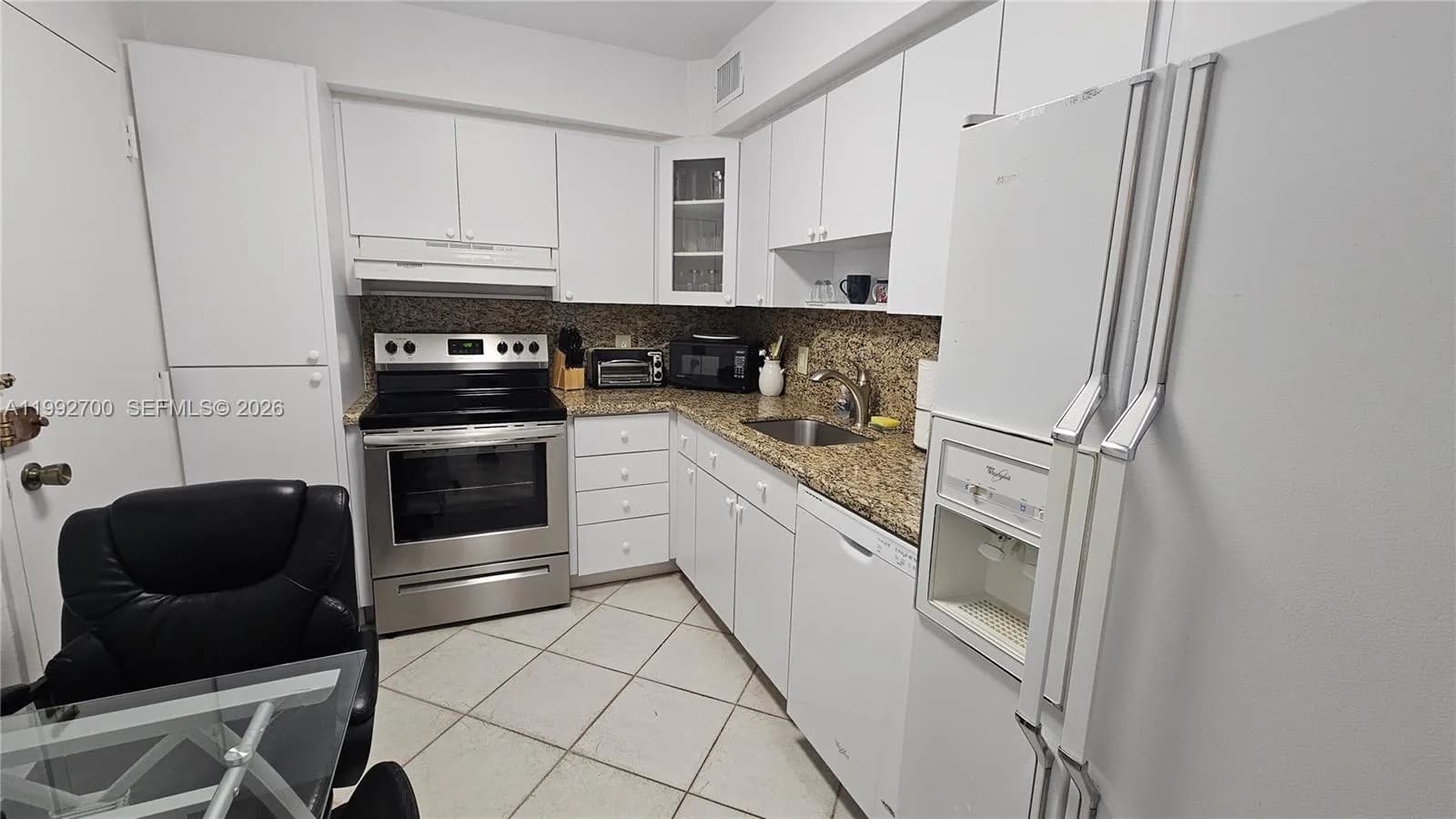 1980 S Ocean Dr # 15K, Hallandale Beach FL 33009