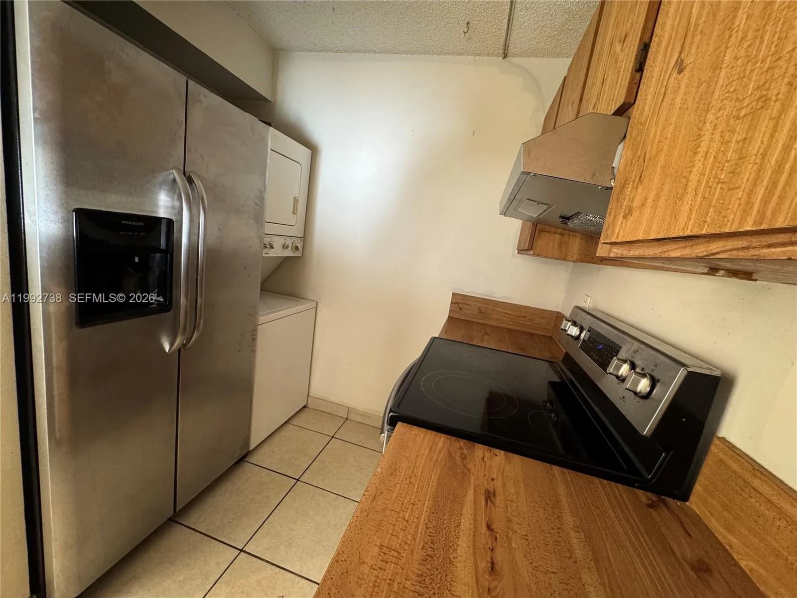 1024 Twin Lakes Dr # F, Coral Springs FL 33071