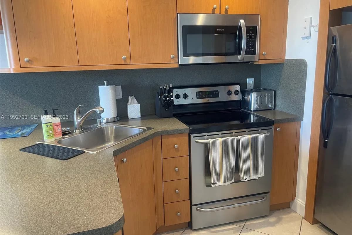 2900 NE 30th St # B7, Fort Lauderdale FL 33306