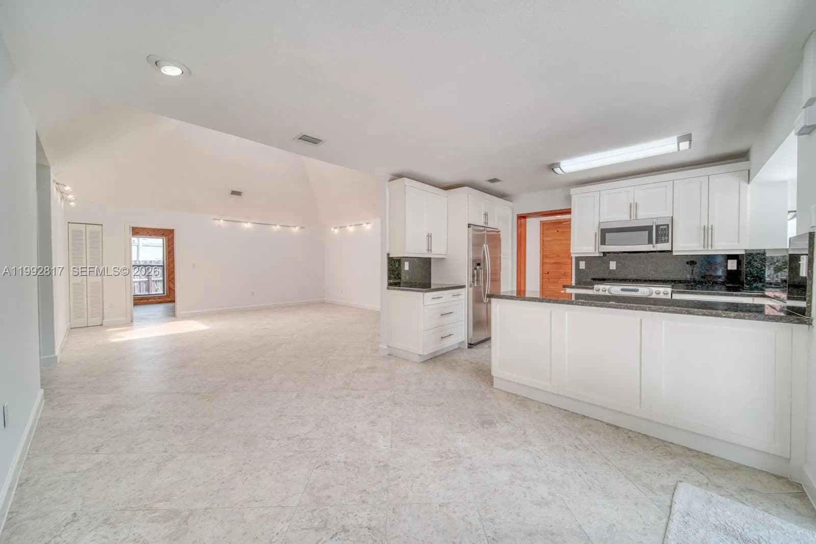 7320 SW 100th Ct, Miami FL 33173