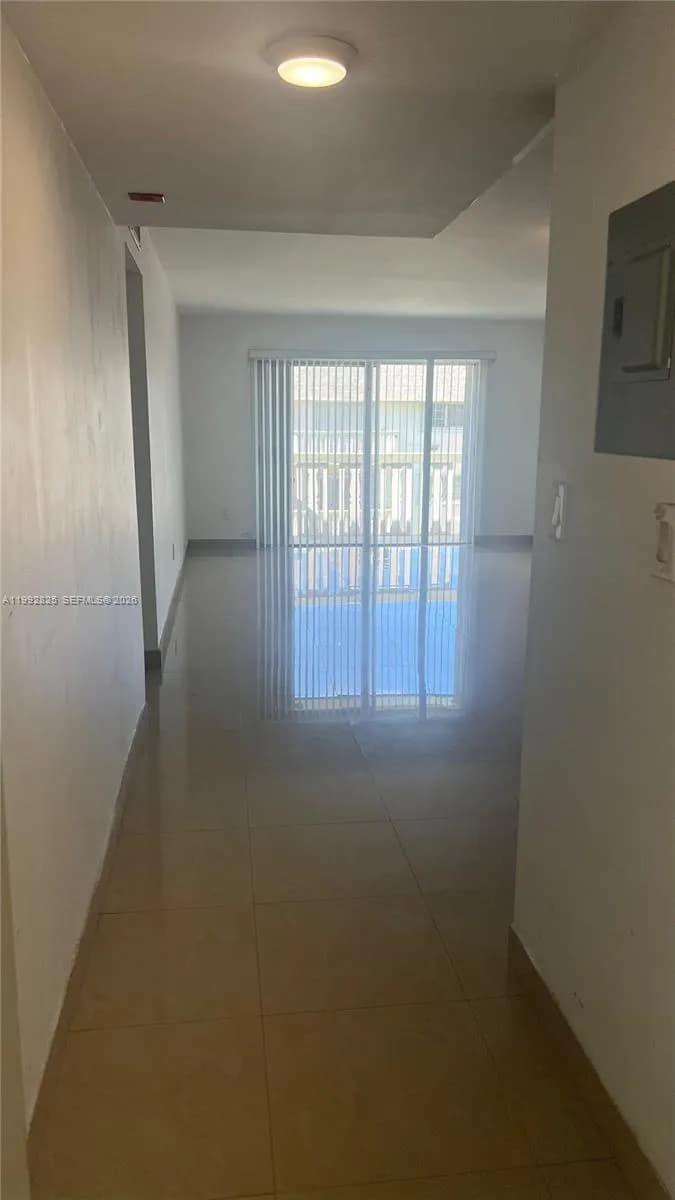 15205 NE 6th Ave # D301, Miami FL 33162