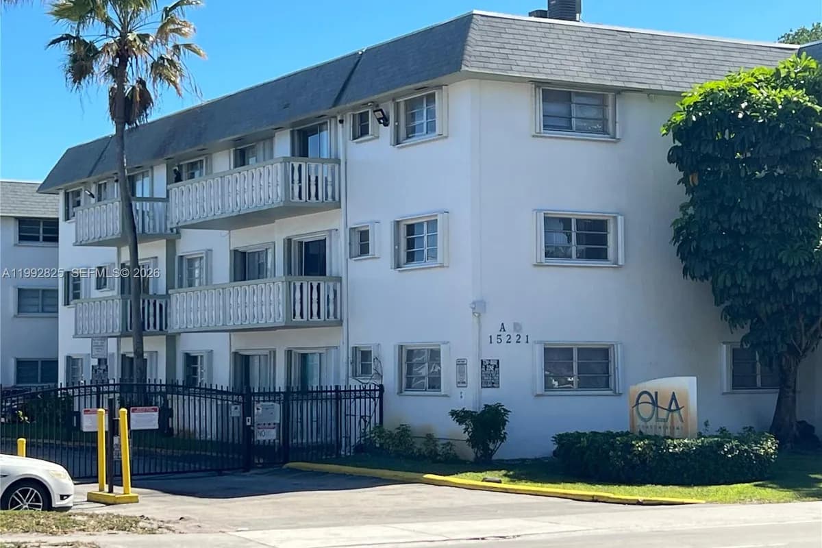 15205 NE 6th Ave # D301, Miami FL 33162